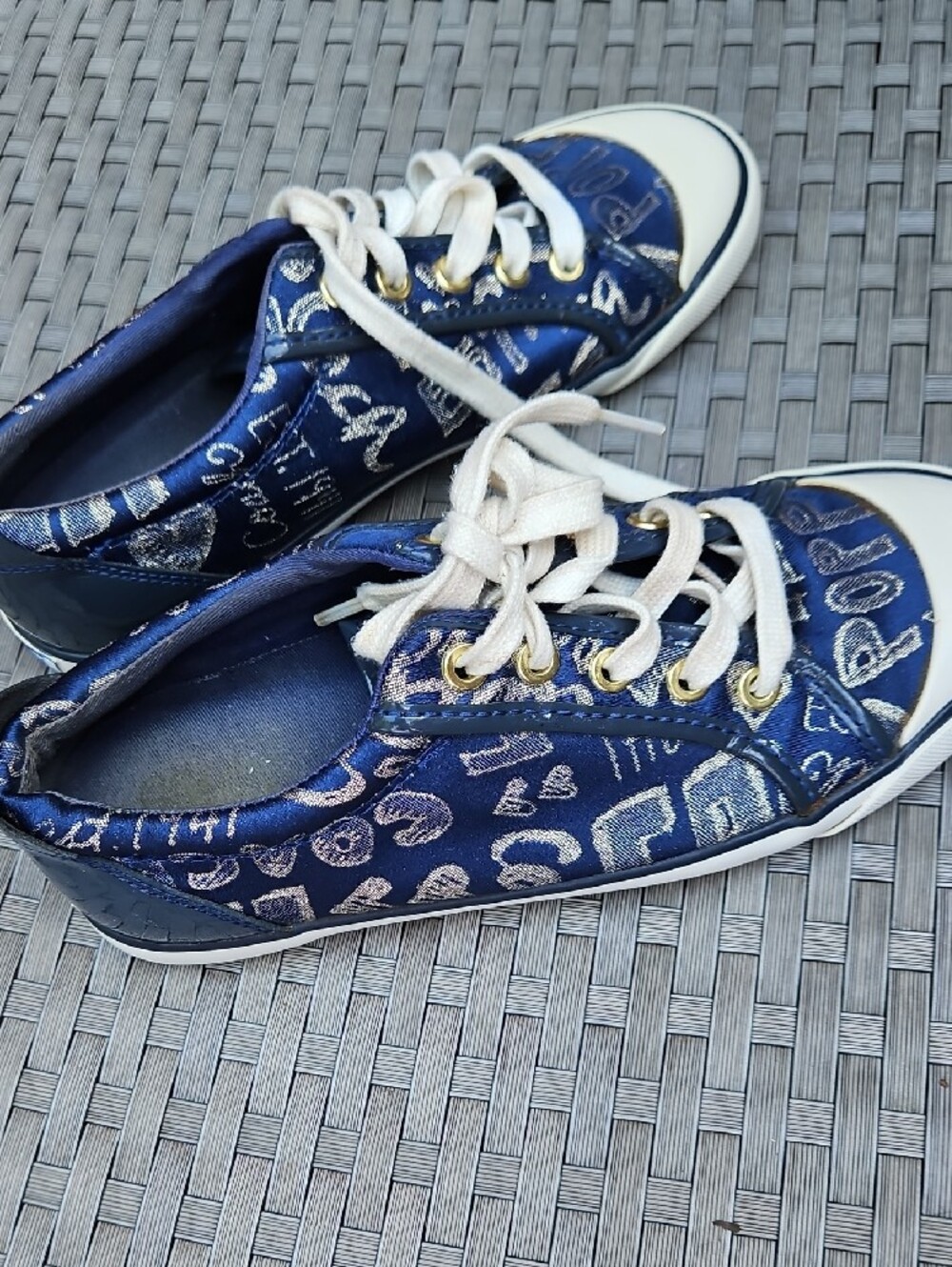 Coach Navy Denim Graphic Metallic Lace-Up Sneakers with White Accents Size 7B - Picture 4 of 17